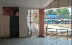 बैटरी चलित कार की जरूरत है, लेकिन रैंप तक कर दिया गया बंद - image