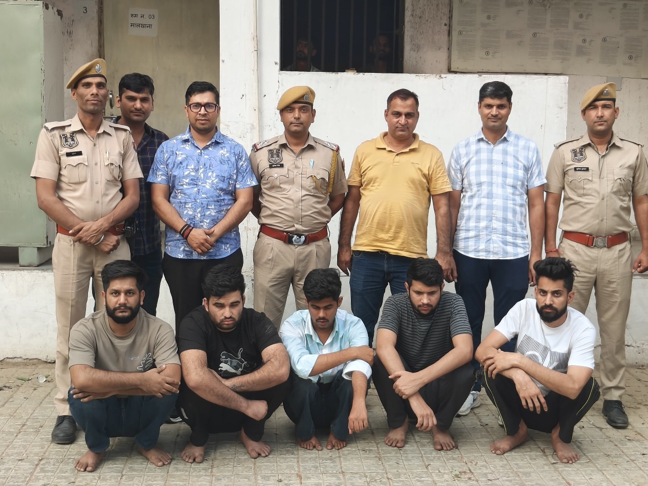 नीट-सीयूईटी: शॉर्टकट से सफलता पाने व जल्दी पैसा कमाने के फेर में फंस गए पांच
छात्र