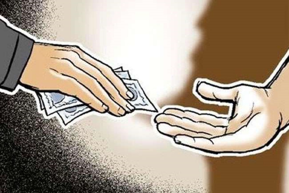 संपादकीय: माननीयों के भ्रष्ट आचरण से दागदार होती राजनीति