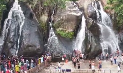 courtallam waterfall
