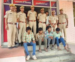 लग्जरी कारें किराये पर लेते थे बदमाश, दिन में मास्टरमाइंड करता रैकी, रात में
वारदातों को अंजाम - image