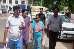डिकॉय ऑपरेशन: सेवानिवृत्त नर्स गिरफ्तार,अल्ट्रासाउंड मशीन सीज - image