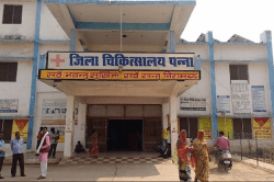 एमपी की बदहाल व्यवस्था! चार घंटे तड़पती रही गर्भवती, डॉक्टर नहीं आई, जच्चा-बच्चा
की मौत - image
