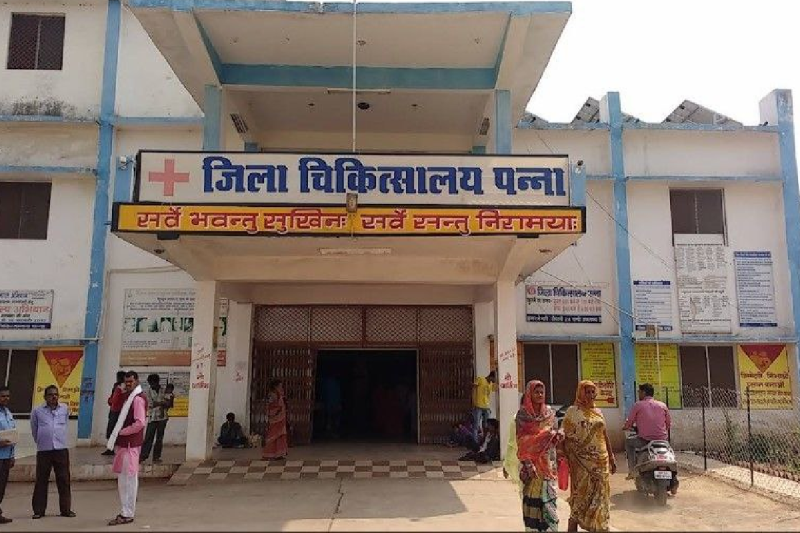 pregnant mother and child died in labor pain after waiting 4 hours in the Panna District Hospital mp news