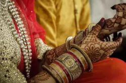 खुशियों के मंडप में मातम: शादी वाले दिन दुल्हन की मौत, आधे रास्ते से लौटी बारात,
झोलाछाप पर लापरवाही का आरोप - image
