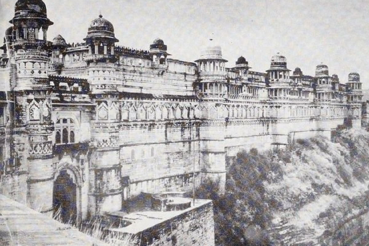 MP Chamber of Commerce and Industry has created 1.25 lakh pages and photographs in digital form of history of 119 year old business of Gwalior