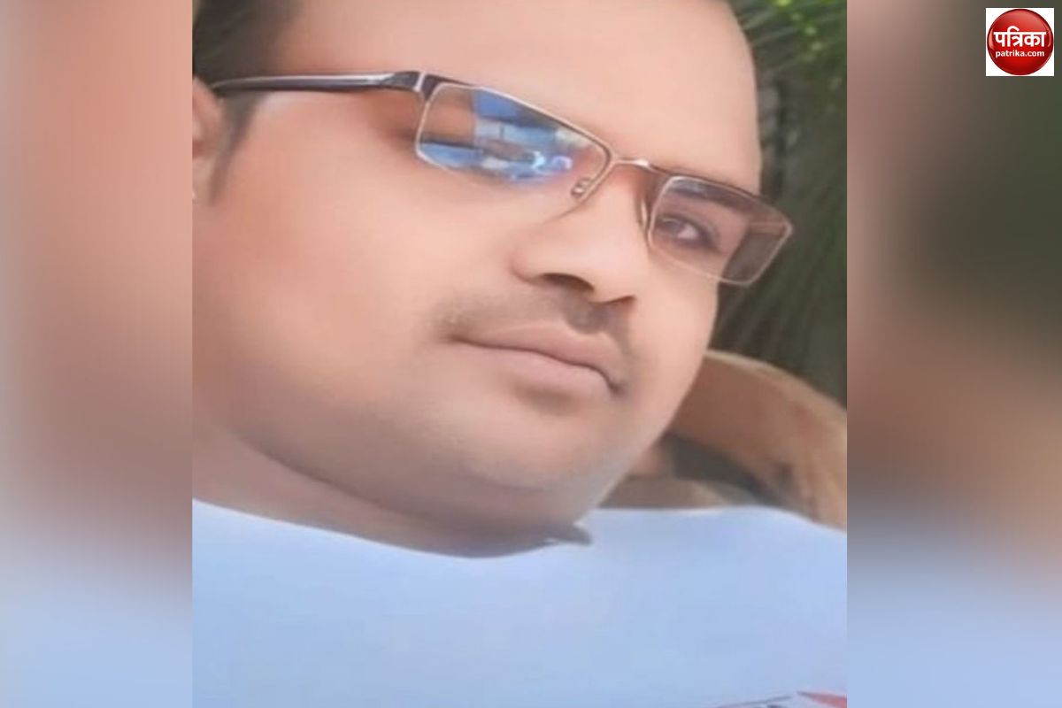 जहां बजनी थी भाई-बहन की शादी की शहनाई, वहां मातमी कोलाहल, घर से निकला भाई का
जनाजा
