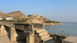 टैंडर से पहले दिया काम, अब श्रमिक लगा रहे चक्कर - image