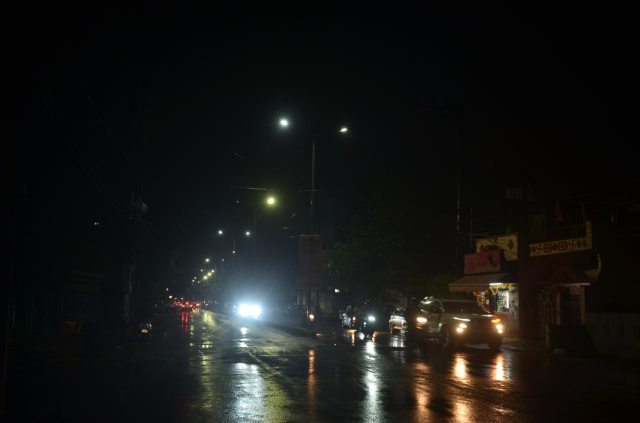 Raipur Weather: दिनभर उमस से बेहाल हुए लोग, रात में हुई जमकर बारिश, अगले दो दिन पूरे प्रदेश में चलेगी आंधी