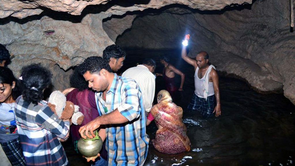 Mandeep Khol Cave
