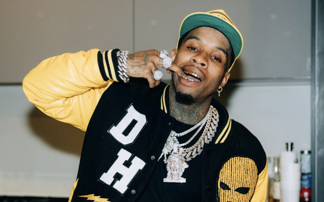 Tory Lanez stabbed 14 times both lungs collapsed