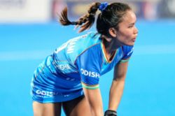 भारतीय महिला हॉकी टीम ने किया निराश, चौथे मुकाबले में ऑस्ट्रेलिया से 2-3 से मिली
हार - image