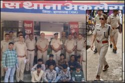 महिला SP ने बढ़ाई हिम्मत, नौ दरिंदों द्वारा गैंगरेप के बाद बीमार नाबालिग पहुंची
परीक्षा देने, रिपोर्ट दर्ज होते ही दो घंटे में सब अरेस्ट - image