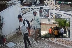 राजधानी जयपुर में सनसनीखेज वारदात: कांग्रेसी नेता के परिवार को नशीली चाय पिलाकर
लाखों की लूट - image