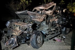 जैसलमेर में ट्रक की टक्कर से SUV के उड़े परखच्चे… एक साथ 4 घरों के बुझे चिराग,
पत्नी बोली- अब किसके लिए जिऊंगी? - image