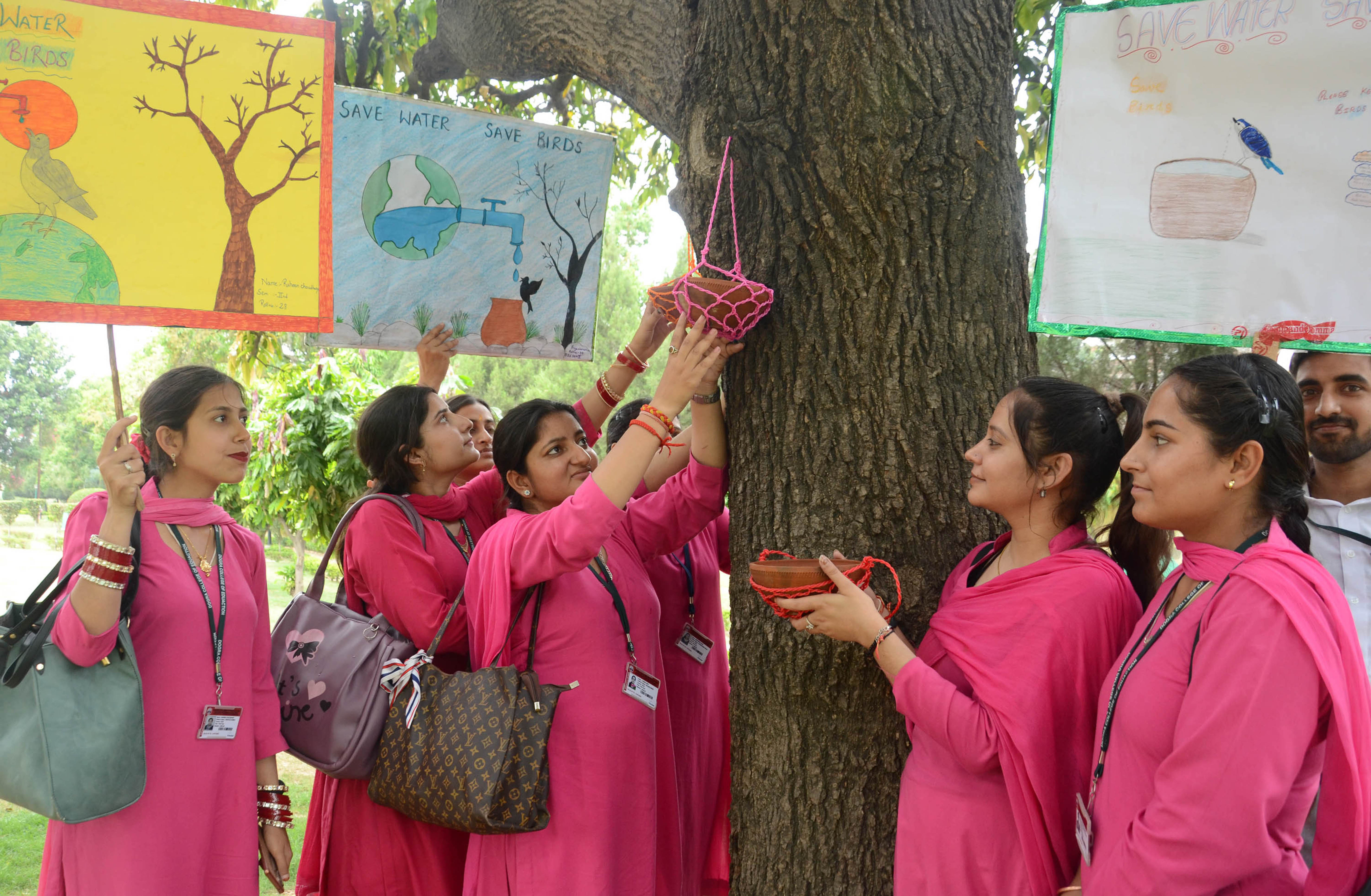 jammu kashmir : जम्मू में चलाया ‘पक्षी बचाओ, जल बचाओ’ जागरूकता कार्यक्रम