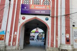 एलए वीआईपी अपार्टमेंट में फर्जी दस्तावेजों से हड़पा फ्लैट, अनेजा बिल्डर के खिलाफ
एफआईआर दर्ज - image