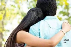 खुल्लम-खुल्ला प्यार कर रहे थे लड़का-लड़की, जब डॉक्टर ने टोका तो सिर पर पटक दिया
पत्थर, फिर… - image
