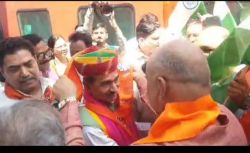 भाजपा प्रदेशाध्यक्ष मदन राठौड़ ने कहा, पाकिस्तान भारत के हमलों से घबराया और
गिड़गिड़ाया - image