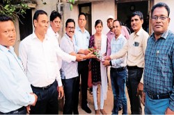 CGBSE 10th Result: ऑटो पार्ट्स मैकेनिक की बेटी ने 10वीं में किया कमाल, बिना
कोचिंग के टॉप-10 में बनाई जगह - image