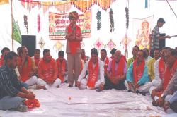परिणय सूत्र में बंधे दस जोड़े, एक-दूजे का थामा हाथ - image