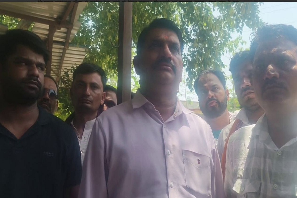 विधायक कंवरलाल मीणा ने किया सरेंडर, एसडीएम पर तानी थी रिवॉल्वर ; जानें विधायकी
को लेकर क्या बोले?
