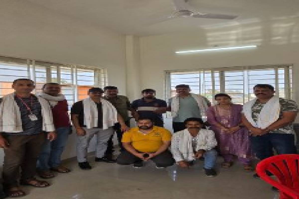 30 हजार की रिश्वत लेते सचिव-बाबू और व्यापारी धराए, ईओडब्ल्यू की बड़ी कार्रवाई