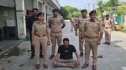 Ahmedabad: इंदिराब्रिज के नीचे बोरी में बंधे मिले शव की गुत्थी सुलझी, आरोपी
गिरफ्तार - image