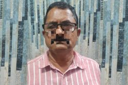 राजस्व निरीक्षक 10 हजार की रिश्वत लेते रंगे हाथ गिरफ्तार, पैमाइश के बदले मांगे
थे रुपये - image