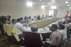 बकाया वसूली,छीजत में सुधार और बिजली चोरी पर करें सख्ती: कस्वां - image