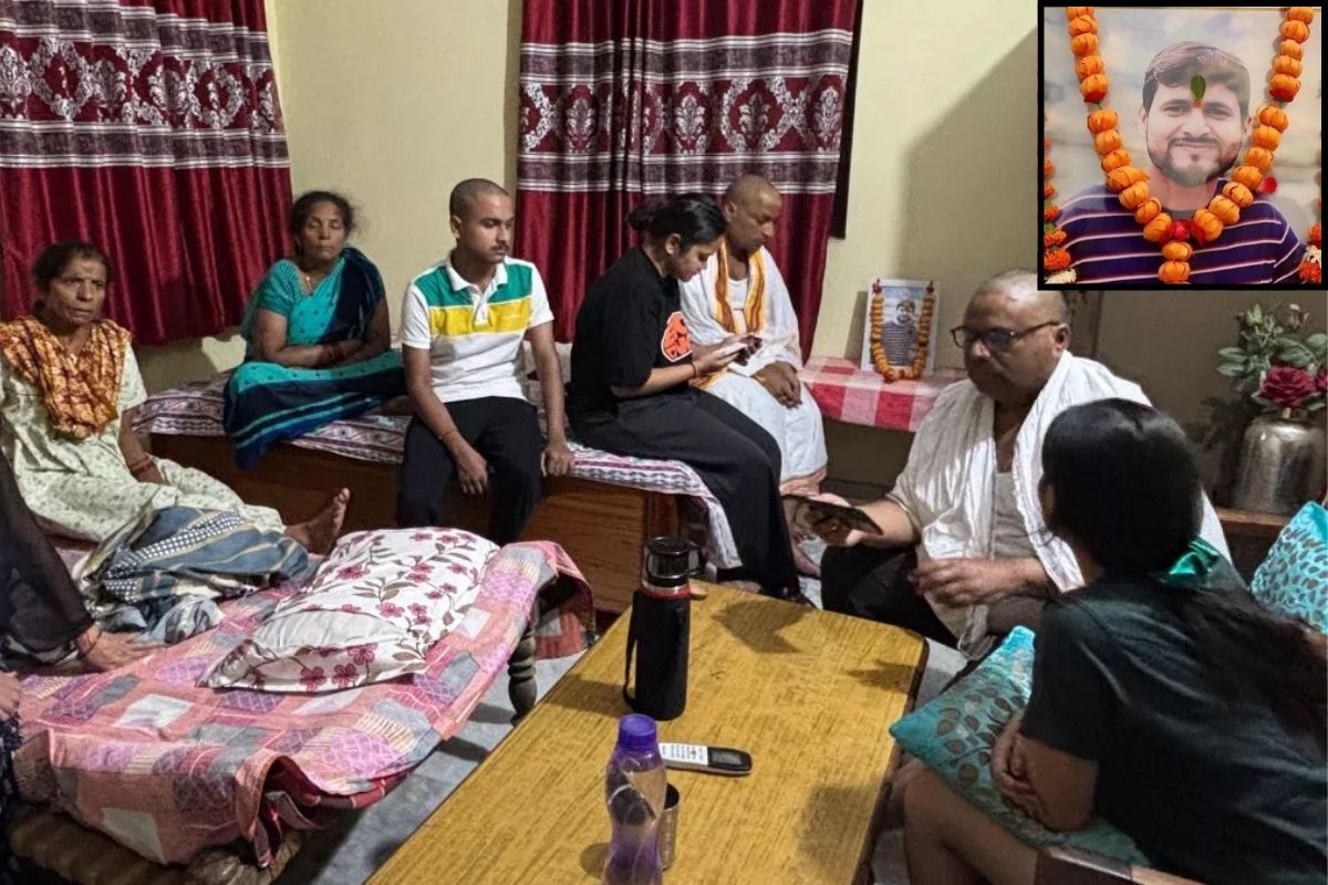 ‘बेटे की शहादत का बदला शुरू, अब कलेजे को ठंडक मिल रही है’, भारतीय सेना की
एयरस्ट्राइक के बाद शुभम के पिता का छलका दर्द