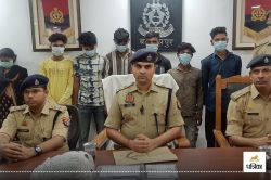 Balrampur: बलरामपुर में अलीगढ़ जैसा कांड: ससुराल गए पति की पत्नी ने प्रेमी के
साथ मिलकर गला काटकर कर दी हत्या - image