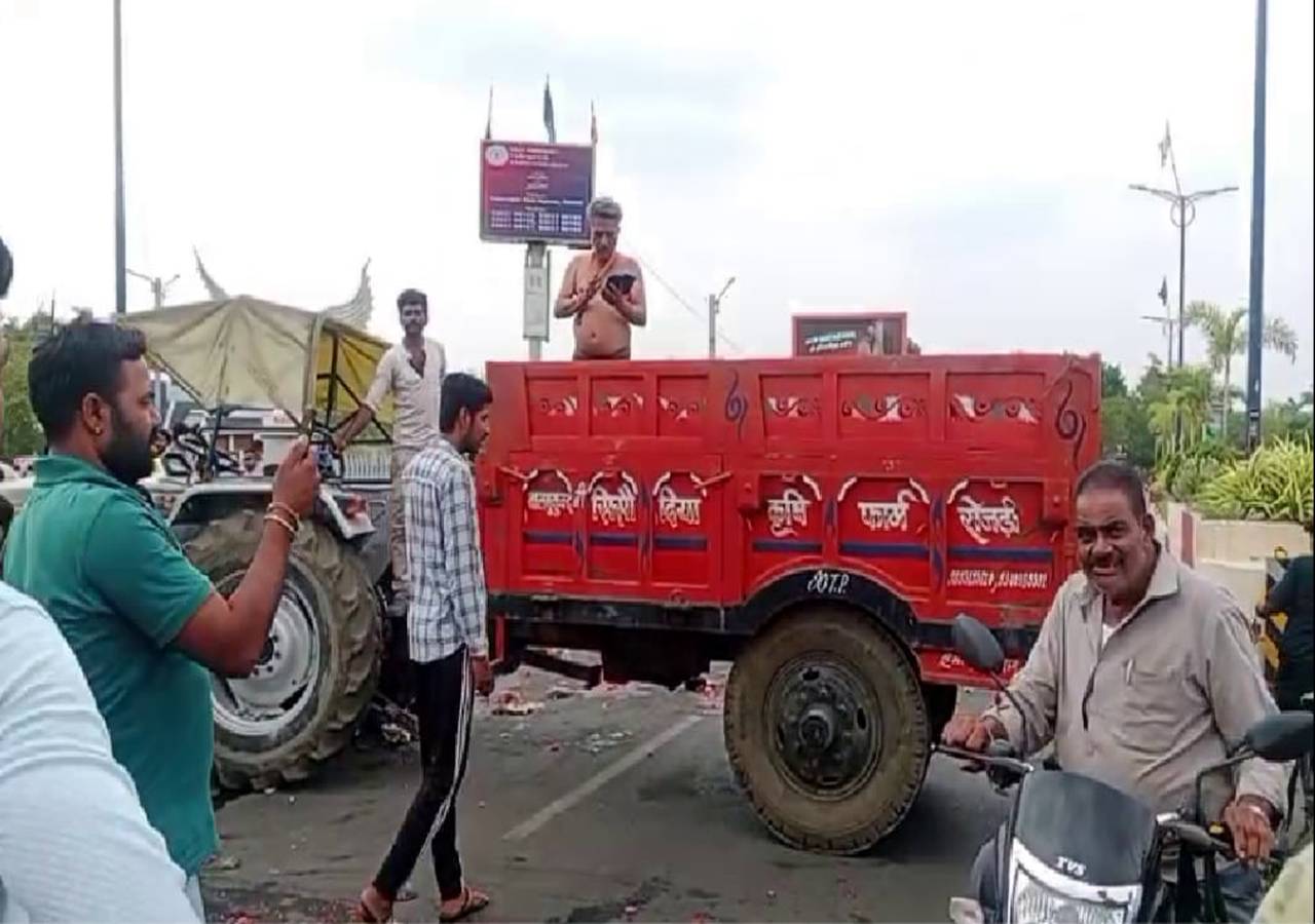 तरबूज बेचने आए किसान नेता का विवाद, निगम पर तराजू जब्त करने और पुलिस कर्मियों पर
मारपीट का आरोप