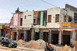 डिमार्केशन के बाद एक्शन…लोग खुद ही हटा रहे अतिक्रमण - image
