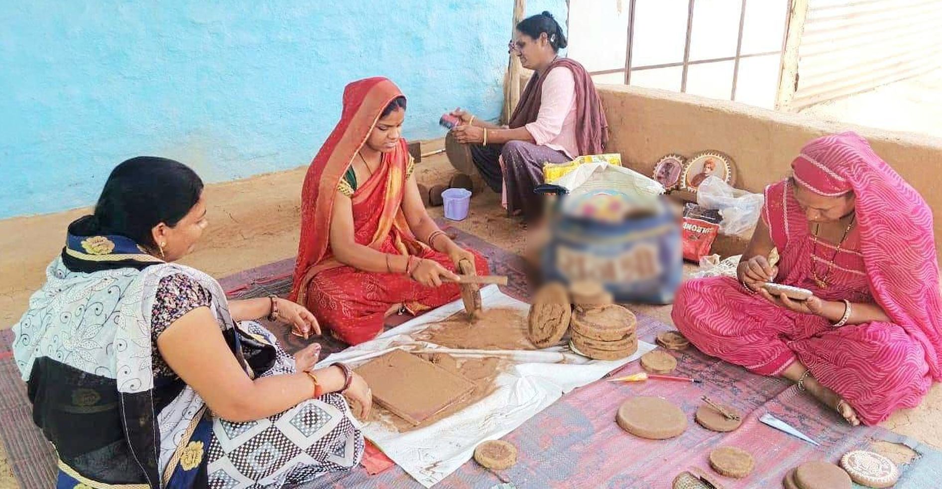 ओंकारेश्वर ज्योतिर्लिंग : भगवान पर चढ़े फूलों से महकेंगे देशभर के घर, मंदिर, बना रहे इको अगरबत्ती