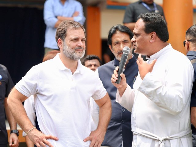 Congress leader Rahul Gandhi talks to reporters in Poonch. (Photo: Patrika Network)