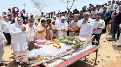 जान देकर निभाई प्रकृति से निष्ठा: न हथियार और न अधिक संसाधन… फिर भी डटे थे
पर्यवरण योद्धा - image