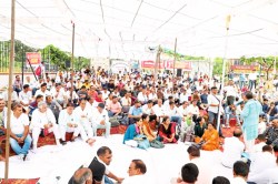 Rajasthan Transfer: 72 हजार शिक्षक कई सालों से ‘डार्क जोन’ जिलों में कार्यरत,
टीचर्स ने फिर रखी तबादले की मांग - image