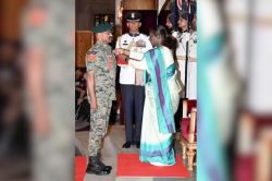 राजस्थान का वीर सपूत राजेश पंचाल शौर्य पुरस्कार से सम्मानित, ‘गम’ के बीच पाया
राष्ट्रपति से शौर्य चक्र - image