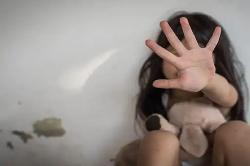 CG News: जन्मदिन के बहाने किशोरी को पार्टी में बुलाया, फिर नशीली पेय पदार्थ देकर मिटाया हवस की प्यास