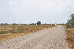 यहां लाखों रुपए से तीन सड़कों का किया जाना था निर्माण, लेकिन अफसरों ने कर दिया
स्थल परिवर्तन… जानें पूरा मामला - image