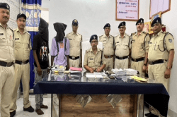 चलती ट्रेन से झपट्टा मारकर चोरी करते थे दो सगे भाई, रेलवे पुलिस ने किया गिरफ्तार - image