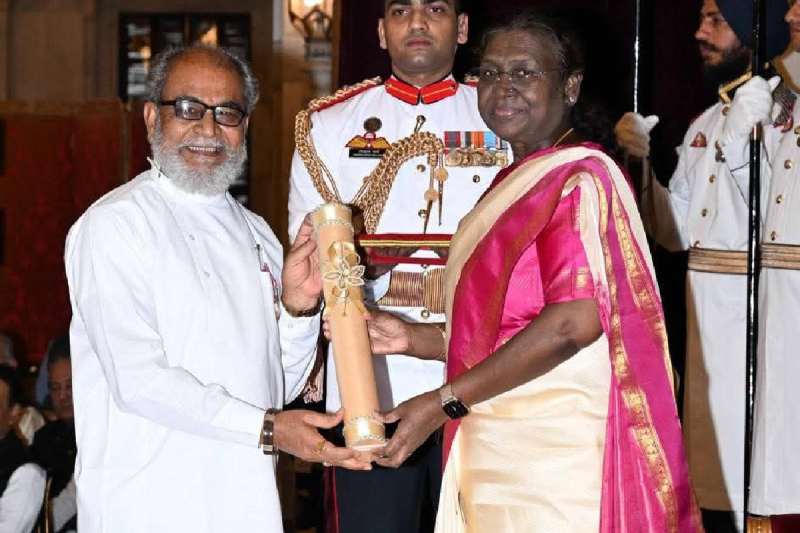 Padma Shri Jagdish Joshila appealed to give Nimari the status of official language in khargone mp