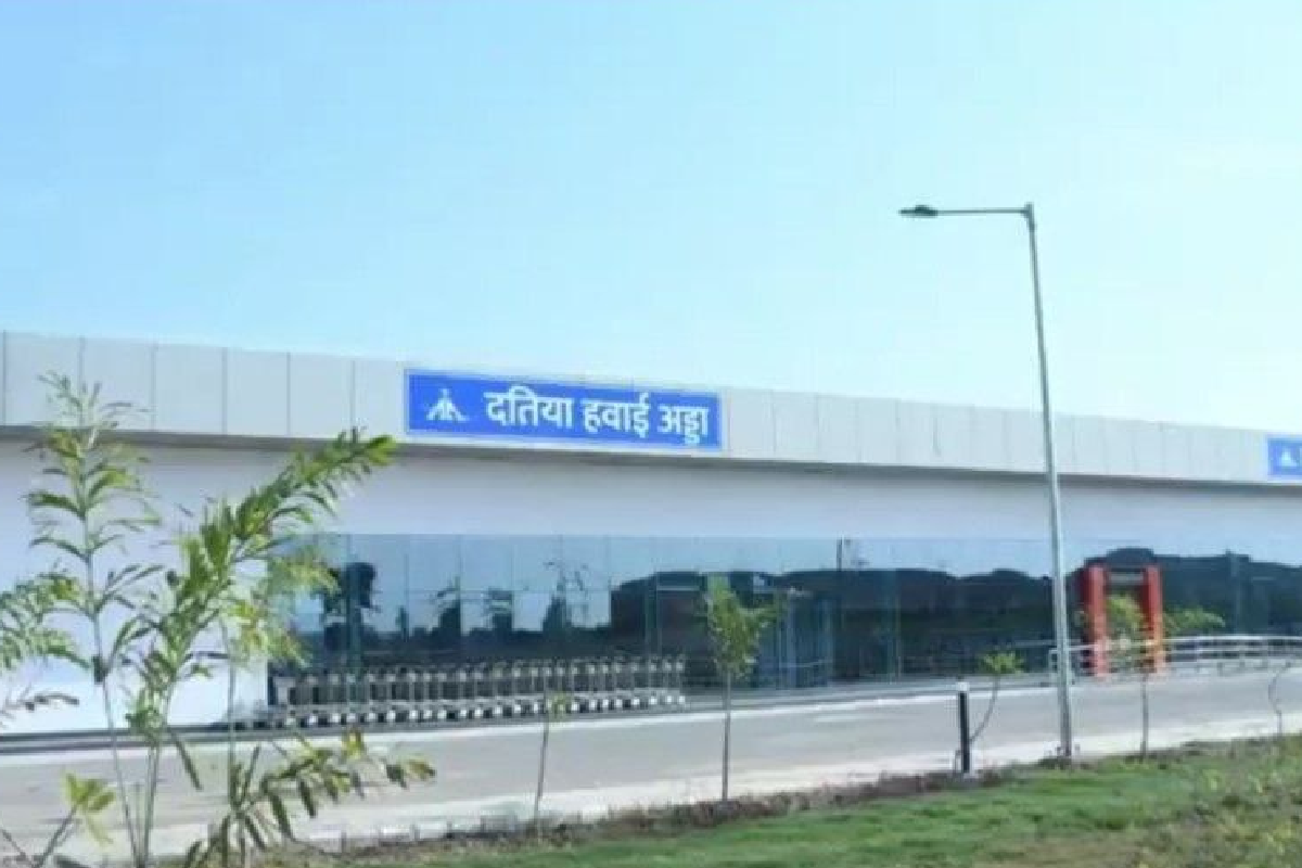 कम होगी भोपाल से खजुराहो की दूरी, बस 999 रुपए में कर सकेंगे हवाई सफर!