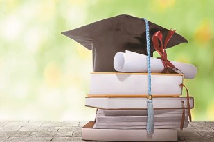 CBSE to offer scholarship for Class 12 pass students. (Photo source: Patrika)