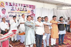 दुर्ग में 50 लाख की लागत से बनेगा सेन समाज का आलीशान भवन, MLA रिकेश सेन ने की
बड़ी घोषणा - image