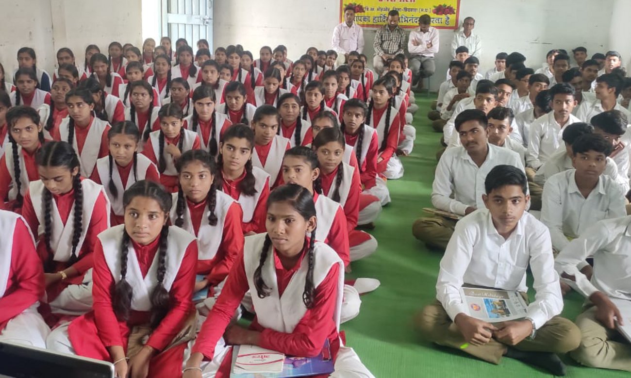 12वीं कक्षा उत्तीर्ण करने वाले 25 प्रतिशत ज्यादा विद्यार्थियों को मिलेगी लैपटॉप
की राशि