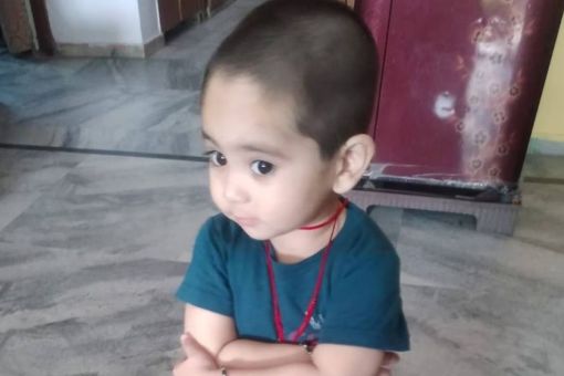 Crime: सफेद जिन्न की औलाद परिवार का विनाश करेगी...तांत्रिक की भविष्यवाणी सुन मां ने दो साल के बेटे को आगरा नहर में फेंका