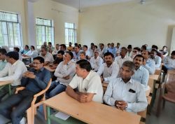 तृतीय श्रेणी शिक्षकों के लिए स्थाई स्थानांतरण नीति लागू करने की मांग, 27 से सीकर
से जयपुर तक करेंगे पैदल कूच - image