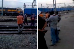 सतना रेलवे स्टेशन पर बड़ा हादसा टला, मालगाड़ी में टकराया इंजन, मची अफरा तफरी - image